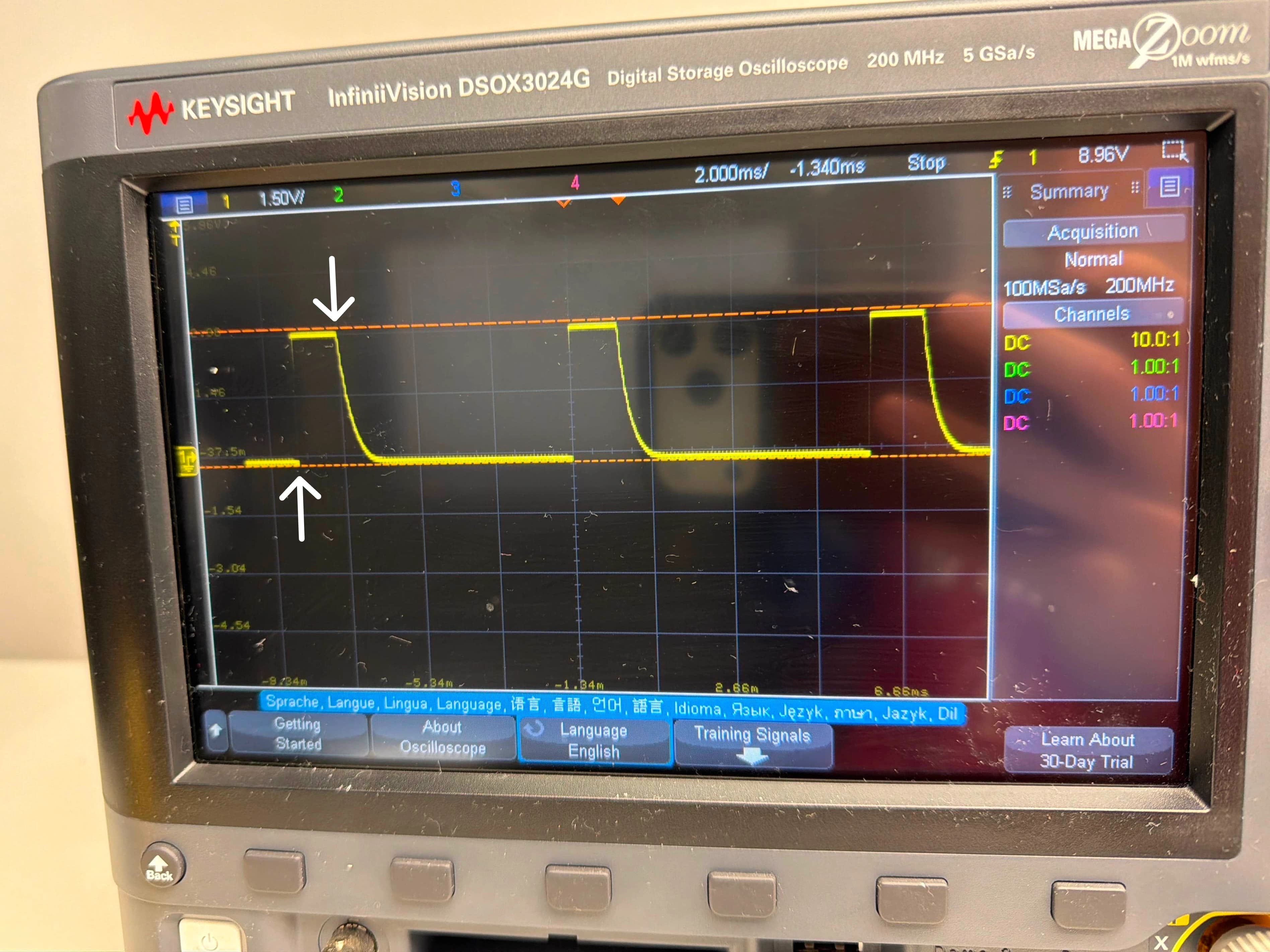 Oscilloscope trace of the photodiode pin's capacitive drain